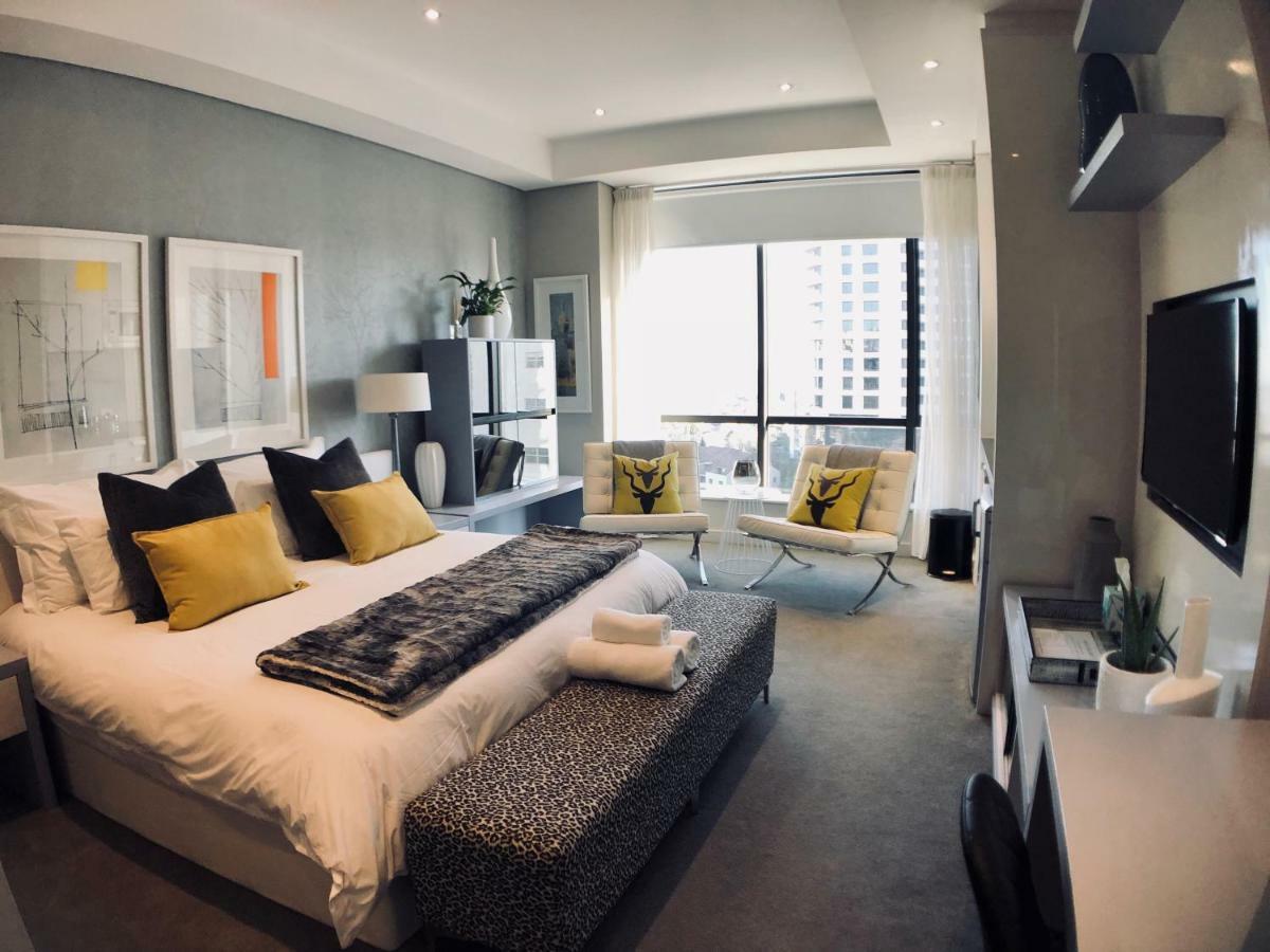 יוהנסבורג Sandton Skye Suites מראה חיצוני תמונה