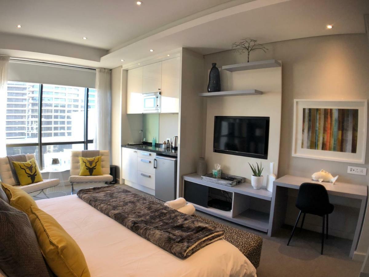 יוהנסבורג Sandton Skye Suites מראה חיצוני תמונה