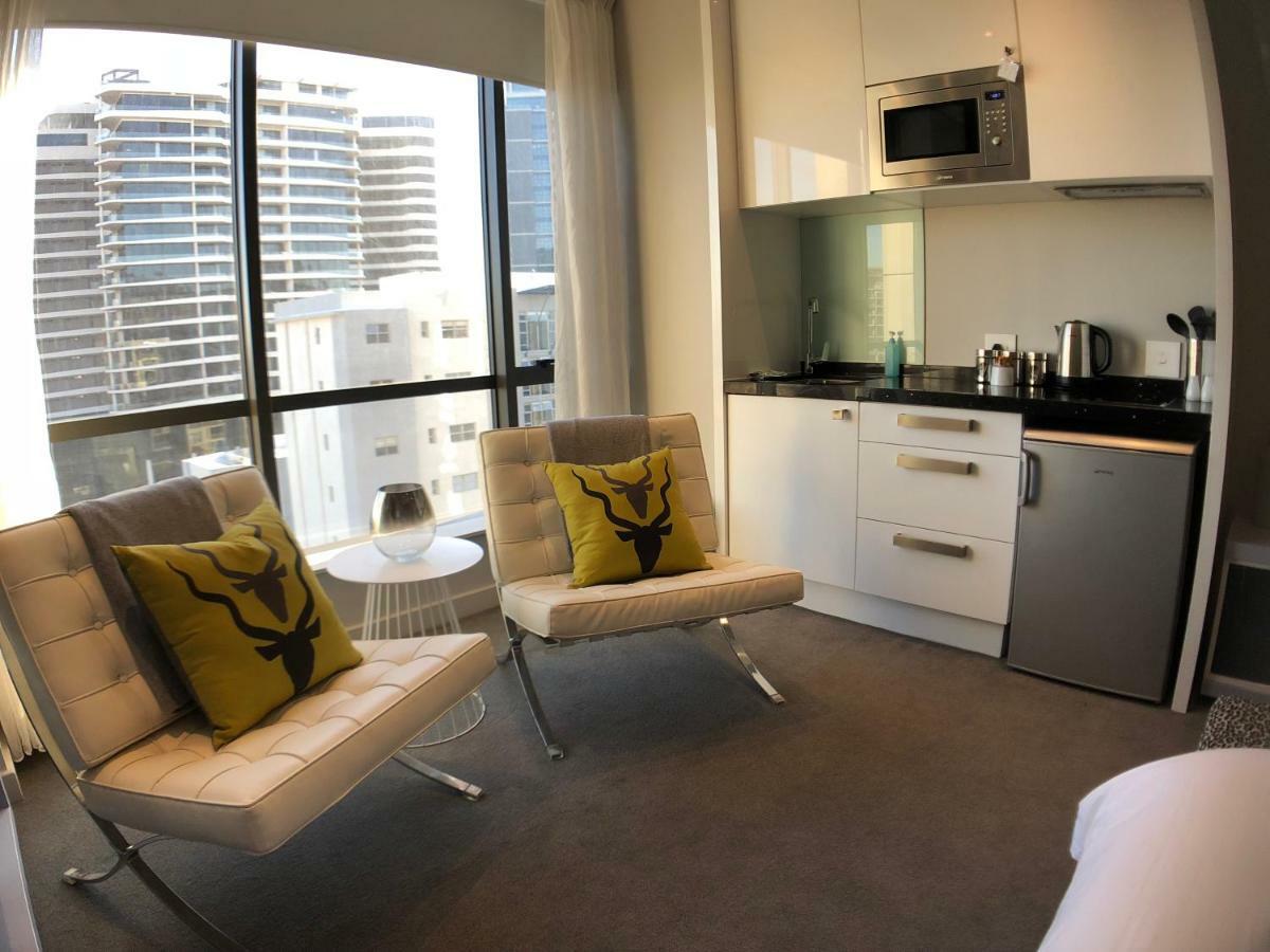 יוהנסבורג Sandton Skye Suites מראה חיצוני תמונה