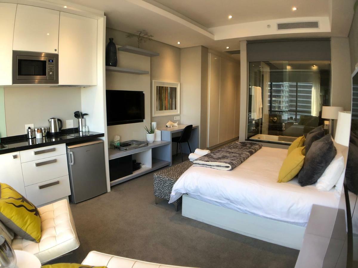 יוהנסבורג Sandton Skye Suites מראה חיצוני תמונה